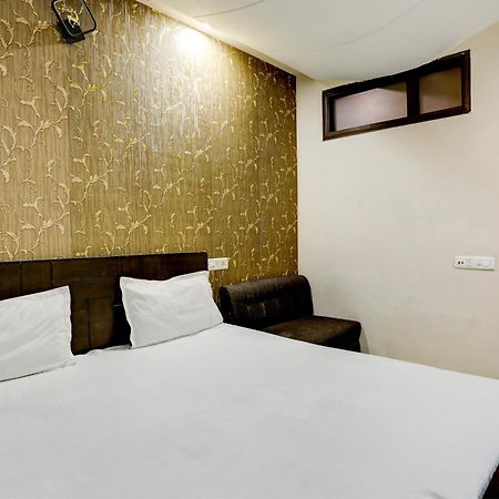 Hotel O Hcn Ludhiana Buitenkant foto