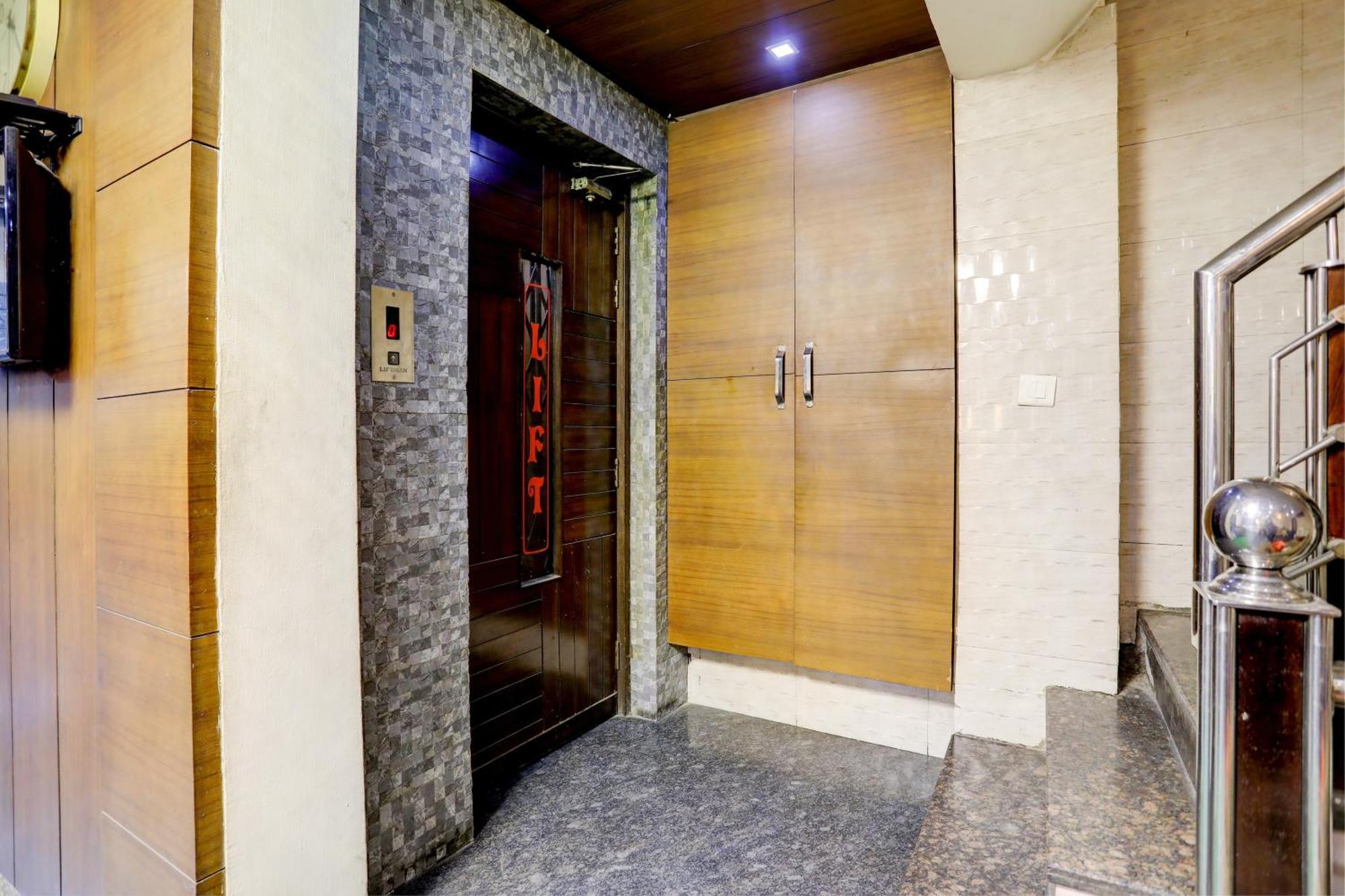 Hotel O Hcn Ludhiana Buitenkant foto